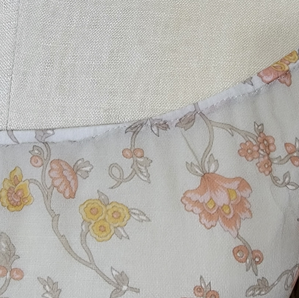 Blouse - Picture 6 of 7